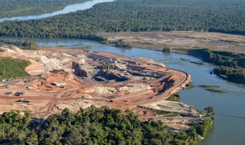 Alagamento e desmatamento impactos das barragens de rios amazônicos