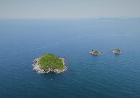 Foto aérea das três ilhas do parque