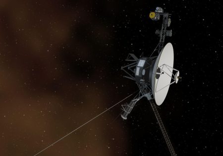 Ilustração da sonda Voyager 1 no espaço